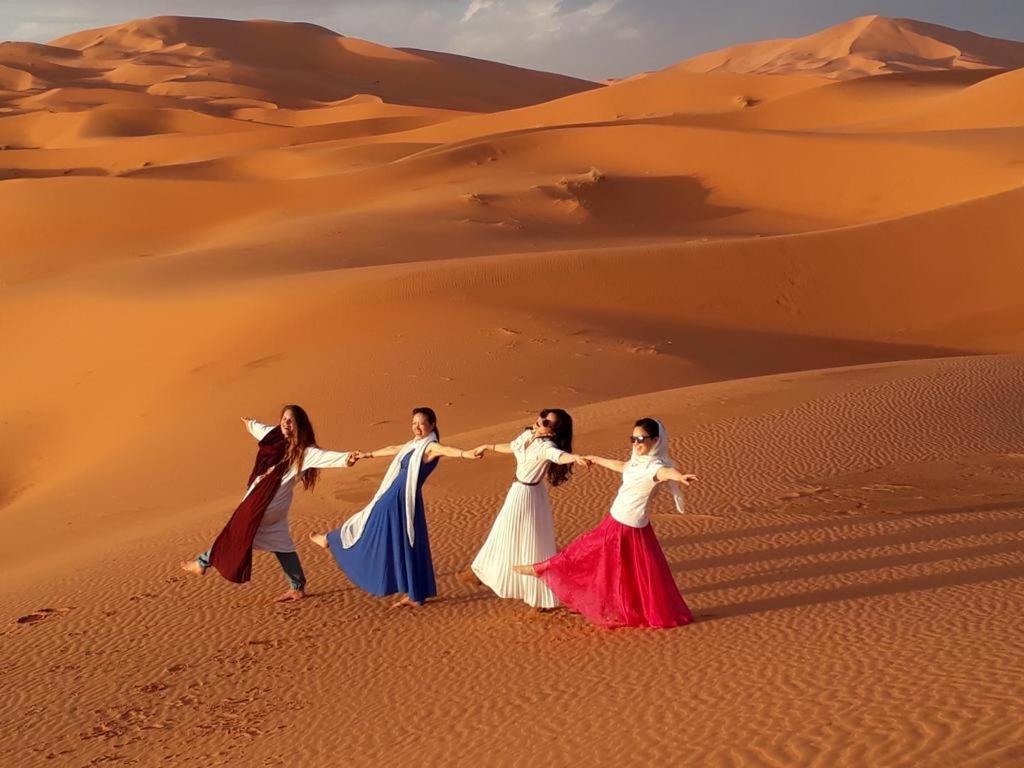 Merzouga Paradise Luxury Camp Extérieur photo